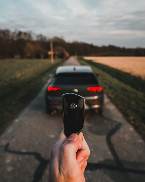 Clé de nouvel achat de voiture et immatriculation – formalités 